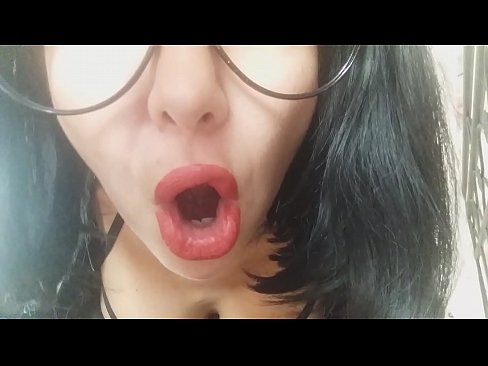 ❤️ מותק, אמך החורגת לא מרשה לך ללכת לבית הספר היום... אני צריך אותך יותר מדי... פאקינג אצלנו ❌️